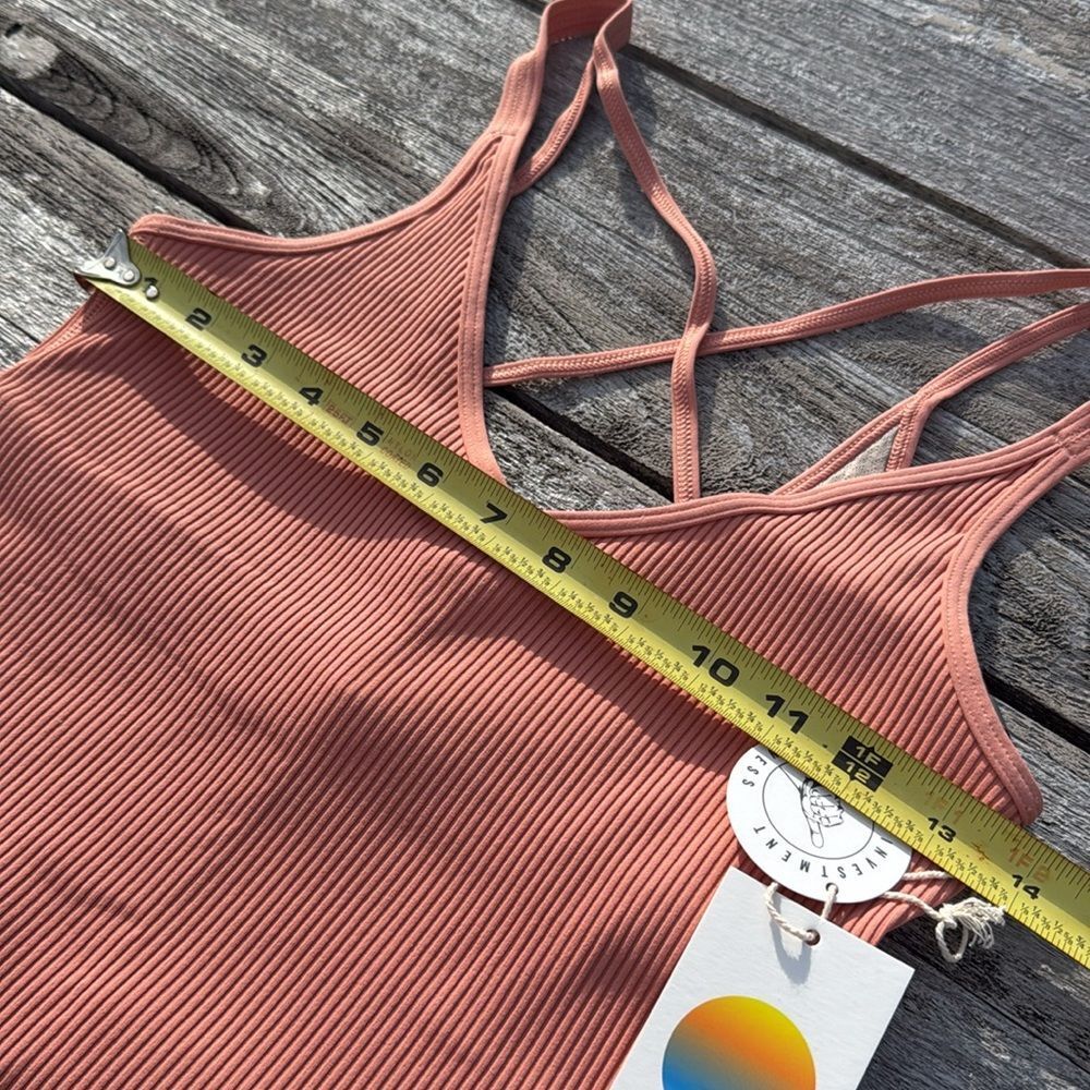 VUORI Rib Crop Tank Light Cinnamon size Medium NWT - Picture 4 of 8